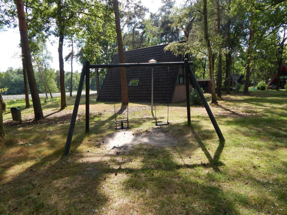 Lovely Holiday Home In Limburg Amid Lush Forest Stramproy Экстерьер фото